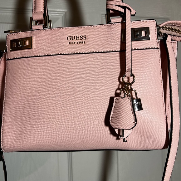 Rose pink Guess purse - Picture 3 of 5